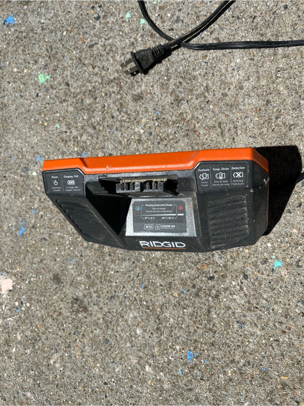 Ridgid 18V Battery Charger, R840095